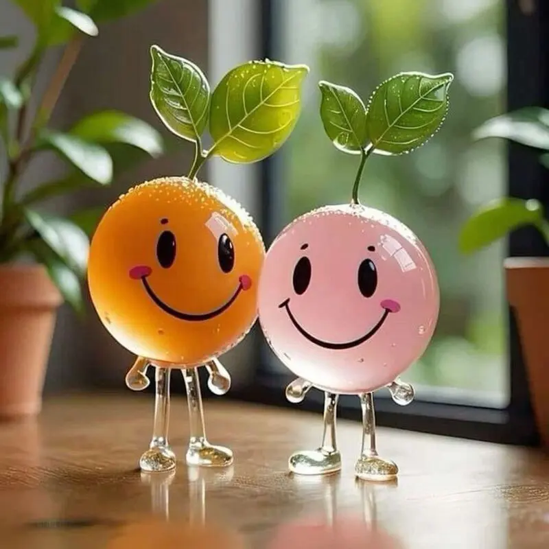 پس‌ زمینه‌ گوشی با طرح‌ کیوت و خاص