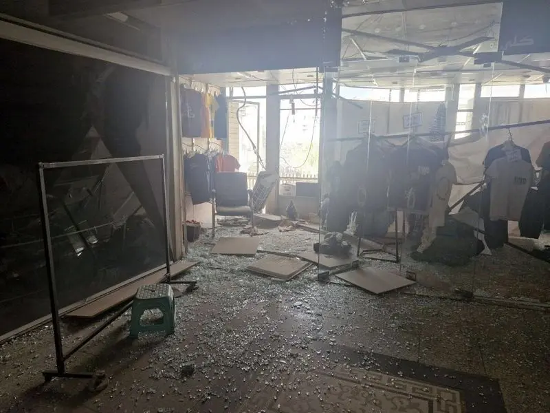 حمله آمریکا و اسرائیل به پاساژ کیف و کفش در تهران