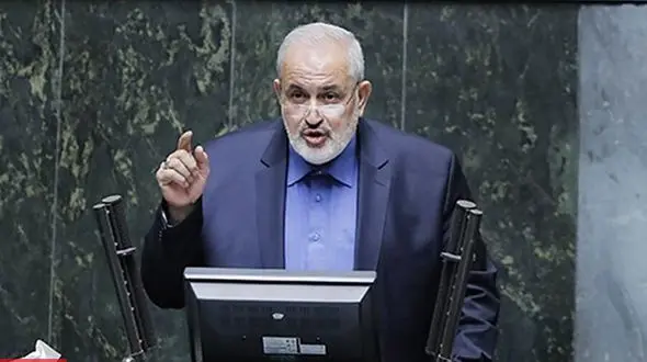 علی‌آبادی: به جای گران فروختن برق به مردم از آنها سهمیه یارانه برق بخریم