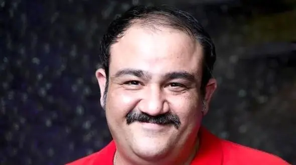 ویدئو/ مهران غفوریان: تو ایران بهتر از ایشون هافبک نداریم/ پرسپولیس قدرتو ندونست داداش!