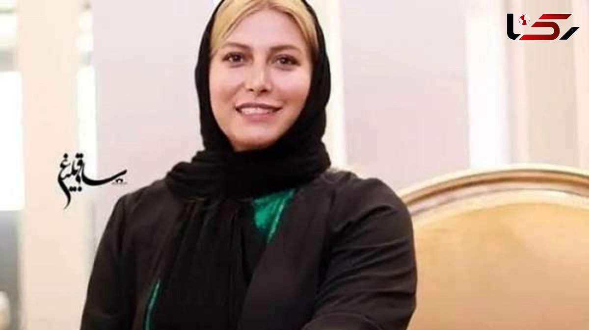 نگاهی به دکوراسیون شیک خانه فریبا نادری؛ ستاره فیلم شوهر ستاره با ست زیبای طوسی رنگ / تزئینات خاص منزلش با بشقاب های دیوار کوب عتیقه