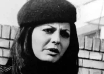 عکس سفر در زمان / «گوگوش» با لباس شیک در کنار «بهروز وثوقی» در سال 1355