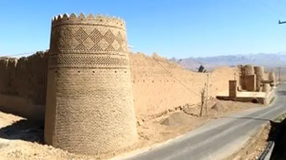 روستای محصور درقلعه "نیزار قم" در انتظار حمایت مسئولان