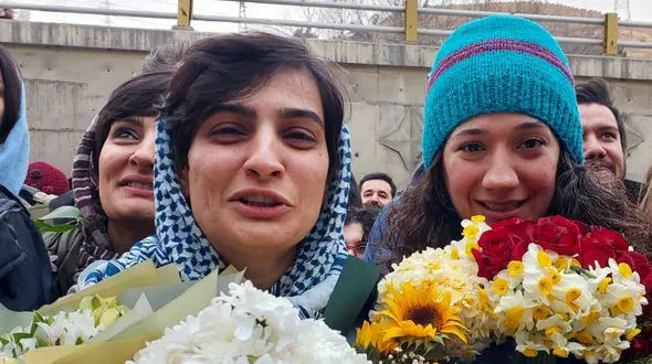 اولین عکس از نیلوفر حامدی و الهه محمدی پس از آزادی از زندان + جزییات