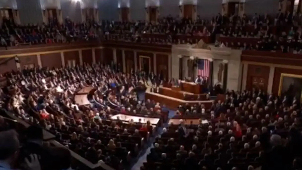 درگیری لفظی ترامپ با نماینده مسلمان کنگره آمریکا