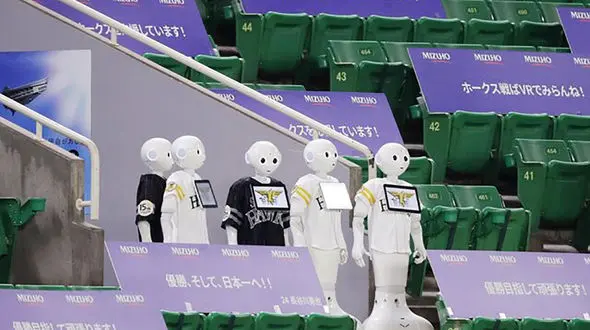 ربات‌ها استادیوم های ژاپن را پر کردند + عکس