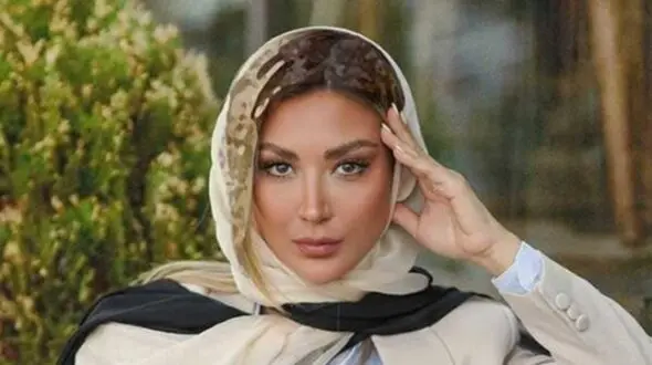 عکس / پز دادن مینا مختاری  از آشپزخانه فوق لوکس خانه  بهرام رادان / دنیای لاکچری بازی در خانه شاهانه زوج جذاب ایران