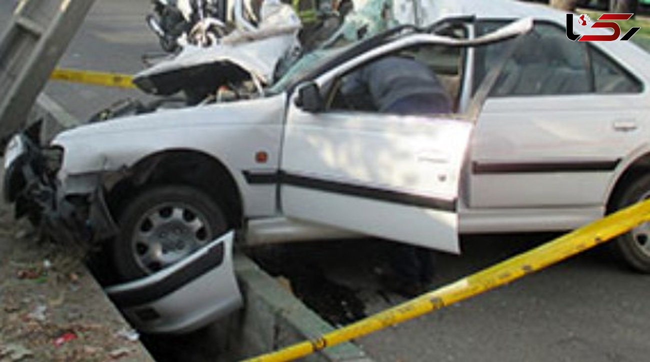 مرگ راننده پژو در برخورد با تیر برق