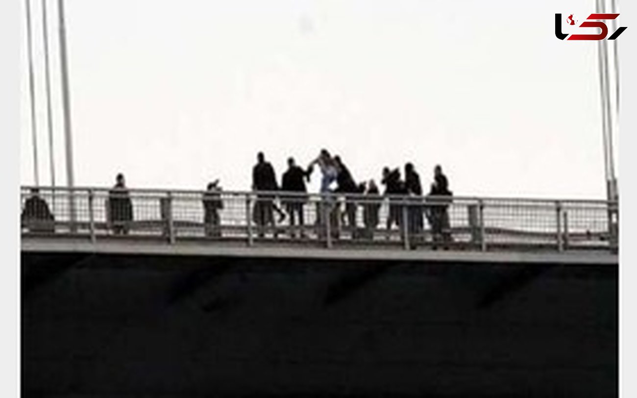 عکس از لحظه خودکشی دختر مهابادی از روی پل! + جزییات