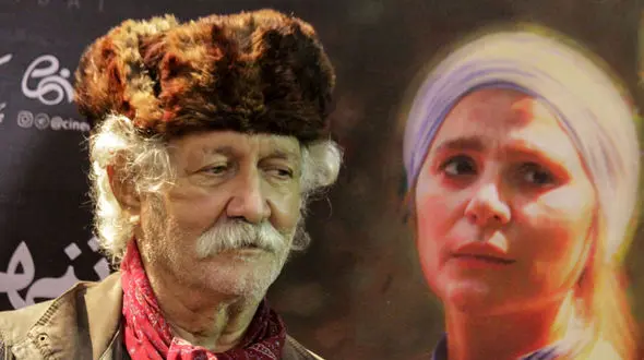 آتش تقی پور : ترجیح می‌دهم گدایی کنم تا بازیگری!