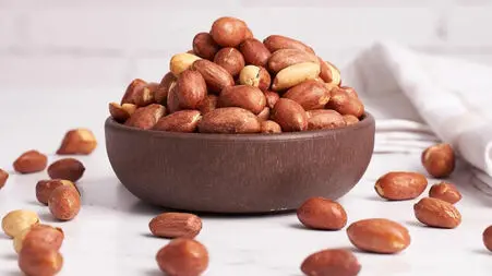 تاثیر بادام‌ زمینی بی نمک بر مغز و حافظه دیابتی ها و سالمندان
