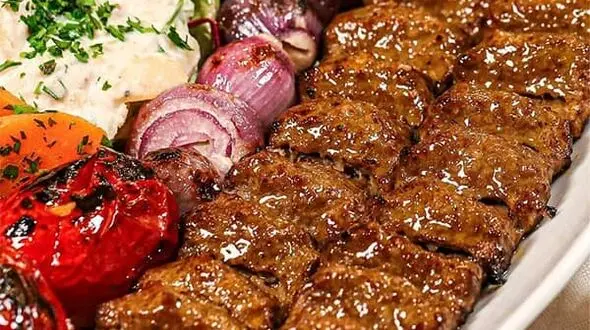 برگزاری جشنواره کباب شتر در اردکان