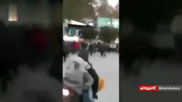 حمله به مردم با تبر و شمشیر در روز روشن / حقیقت ماجرای تبرکشی اراذل و اوباش در گرگان+ فیلم