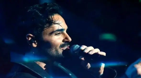 فیلم / دانلود آواز باشکوه  سهراب پاکزاد آهنگ ترکی کوچه لره سوسپمیشم رو خوند / مردم را باز هم شگفت زده کرد !