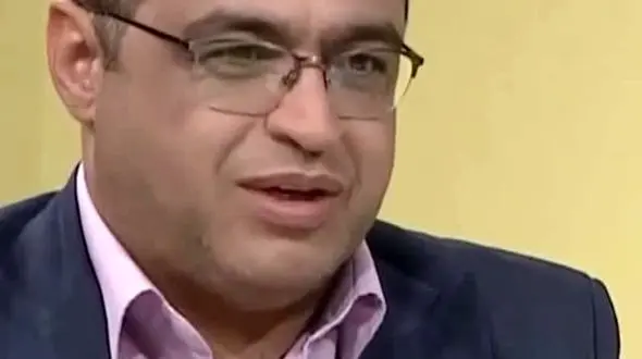 پیامک عجیب به المیرا شریفی مقدم: مادرشوهرم میگه زنی خوبه که شوهرشو داماد کنه... / سعید عزیزی هم زبونش بند اومده: من تو این جواب ندارم!