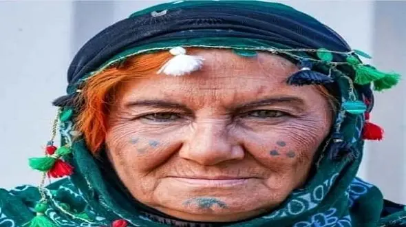 زیبایی زشت ترین پیرزن بازیگر ” نون خ ” ! / پوست صاف وچشمان خوشرنگ در 80 سالگی !!