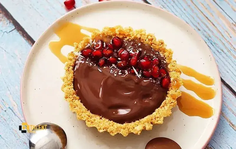 تارت شکلات و انار