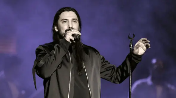 منتشر شد / نماهنگ "مجنون لیلی" با صدای مازیار فلاحی + فیلم 