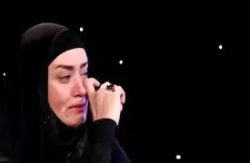 فیلم / بغض الهام چرخنده: می‌دانستم راهی که انتخاب کرده‌ام فحش خوردن دارد ... هزینه دارد ../ من ماندم می دانم ... تازیانه دارد ...