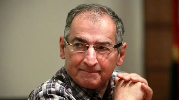 صادق زیبا کلام : به فائزه هاشمی فشارزیادی از سوی هم بندی هایش وارد می شود/ نامه فائزه هاشمی قابل تامل است