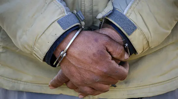 قاتل احمد خان دستگیر شد /مردان مسلح او را در مسیر زندان فراری دادند