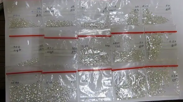 مرد مسافر در فرودگاه بندرعباس محموله میلیونی ممنوعه داشت / جاسازی ماهرانه در کوله پشتی