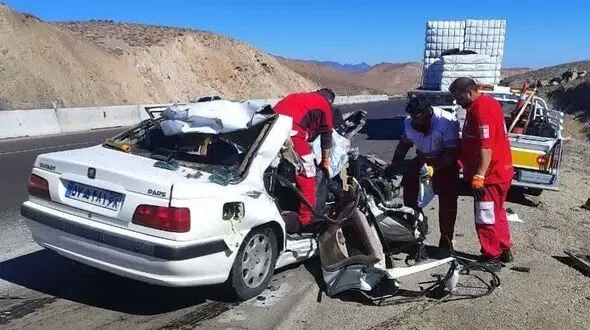 تصادف خونین در آزادراه اصفهان - نطنز / 6 نفر در این سانحه جان باختند
