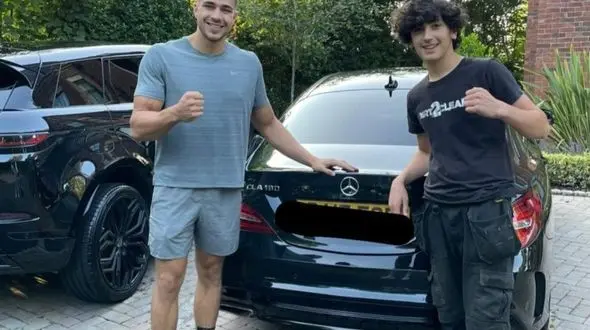 وسواسی عجیب که یک نوجوان را ثروتمند کرد! + عکس ها