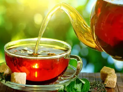 راز عمر طولانی در یک فنجان چای؛ دانشمندان چه می‌ گویند؟