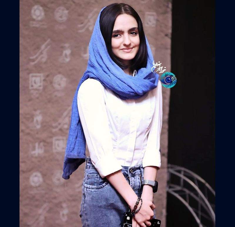 نیوشا علیپور 1