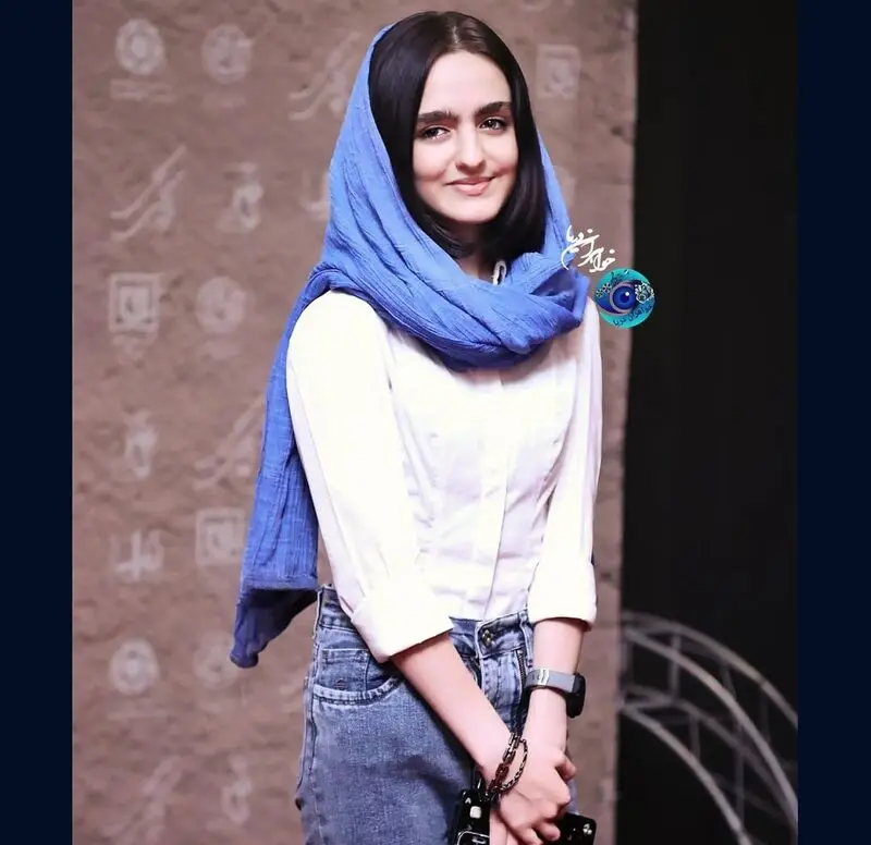 نیوشا علیپور 1