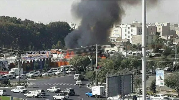 عکسی عجیب از یک آتش سوزی در کرج + تصویر