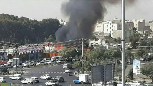 عکسی عجیب از یک آتش سوزی در کرج + تصویر