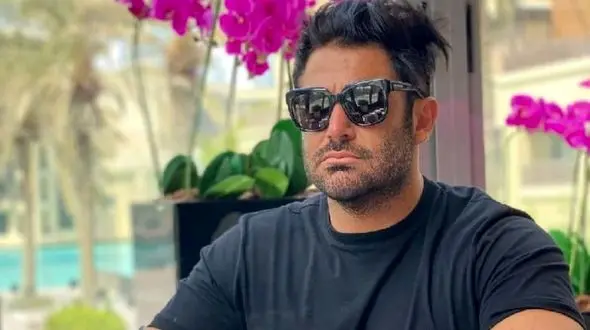 عکس تنهایی گلزار بعد از ازدواج رو شد / طرفدارانش ذوق کردند!