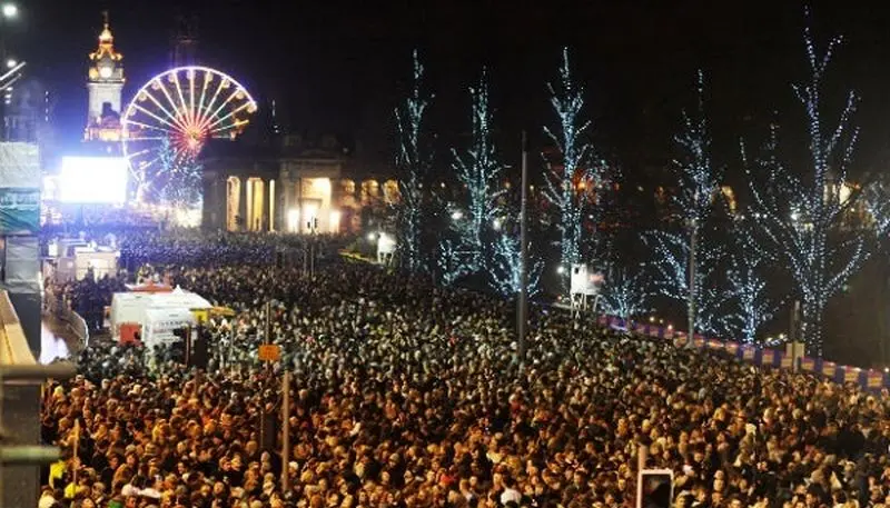 جشنواره ادم