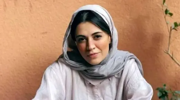 خانه مدرن و گرم شیدا خلیق و کیوان ساکت‌اف؛ ترکیبی از طراحی مینیمال، عناصر ایرانی و آرامش بخش در دکوراسیون داخلی