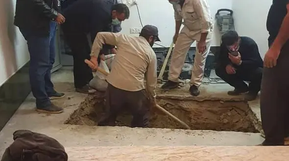  حال و هوای محل تدفین علامه حسن‌ زاده آملی در روستای ایرا +فیلم