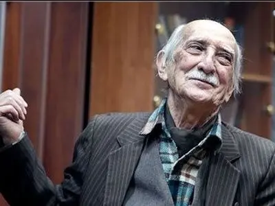 ماجرای عشق شجاعانه‌ی نوه‌ی احمدشاه قاجار به بازیگر خوش‌چهره و مشهور ایرانی/ + عکس همسر قجری داریوش اسدزاده