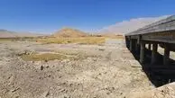 نشانه های بحران هیدرولوژیک در غرب کشور /در مقطعی از رودخانه گاماسیاب، حتی یک قطره آب دیده نمی‌شود + فیلم