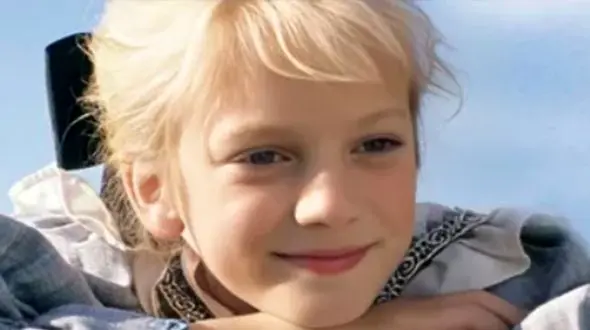 عکس سارا استنلی قصه های جزیره در 44 سالگی! / بدون جراحی زیبایی !