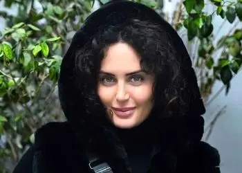 الناز شاکردوست با لباس مجلل و آرایشی رنگارنگ خبرساز شد! / از گریم مردانه تا لباس قرون وسطایی!