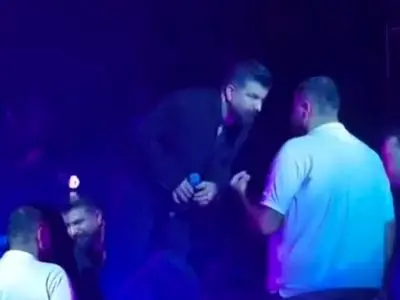 آواز جگرسوز؛ یارو از مجید خراطها التماس کرد برای نامزدش بخونه تا آشتی کنه زجه زد