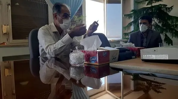 از بانوان خبرنگار حمایت می‌کند