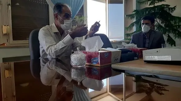 از بانوان خبرنگار حمایت می‌کند