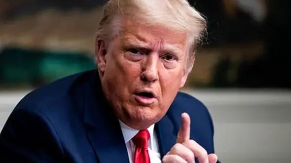 ترامپ زیر حرفش زد ! 