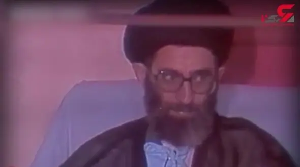 سخنان امام خمینی(ره) درباره ترور آیت‌الله خامنه‌ای در مراسم تنفیذ شهید رجایی + فیلم