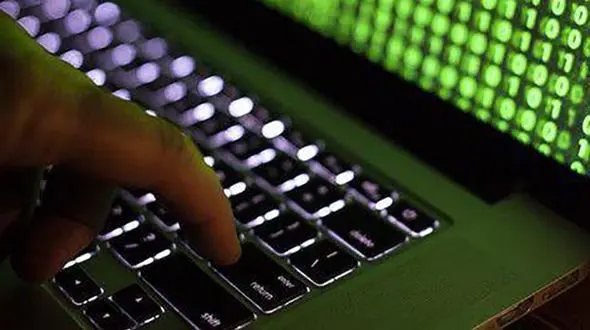 پیام های بی شرمانه مرد جوان به کاربران فضای مجازی 