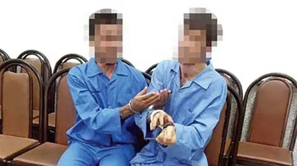 با یک ضربه چاقو تسلیم مرد غریبه در پارکینگ شدم و ..! / 2 جوان در جردن دستگیر شدند  + عکس