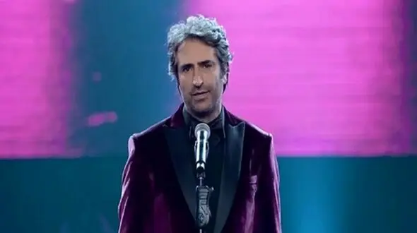 فیلم آواز باشکوه /  این آهنگ ماهسون انقد خوبه که آقای صدای ترکیه خودش رقصش گرفته چه برسه بقیه ...