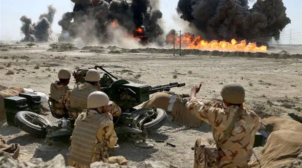 جنگنده‌های ارتش در سواحل دریای عمان به پرواز درآمدند